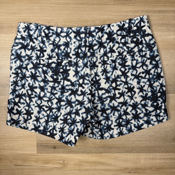 NWOT J. Crew Blue and White Patterned Linen Shorts, Size 0 - Picture 4 of 5